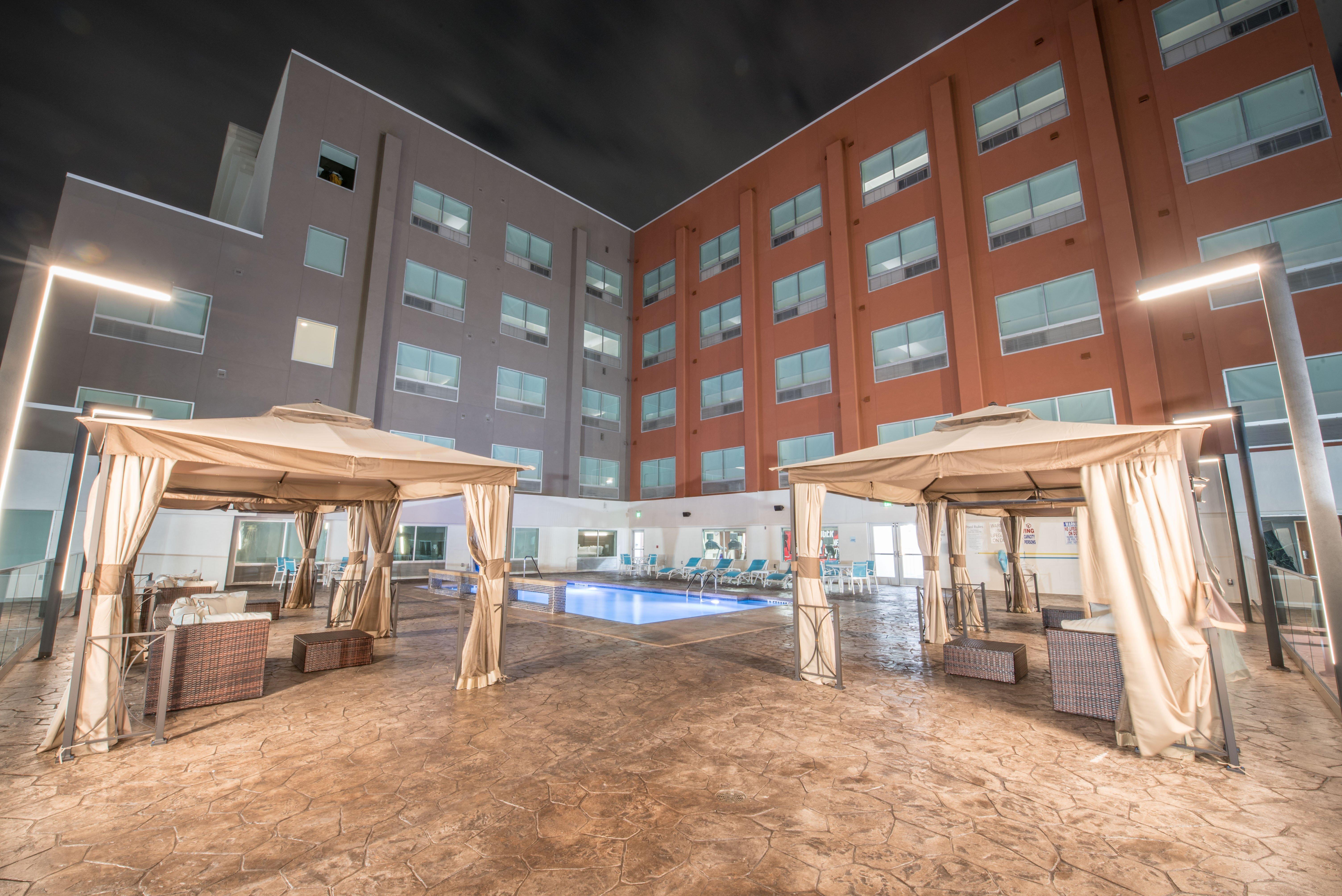 Holiday Inn Express & Suites - Houston Westchase - Westheimer By Ihg Екстериор снимка