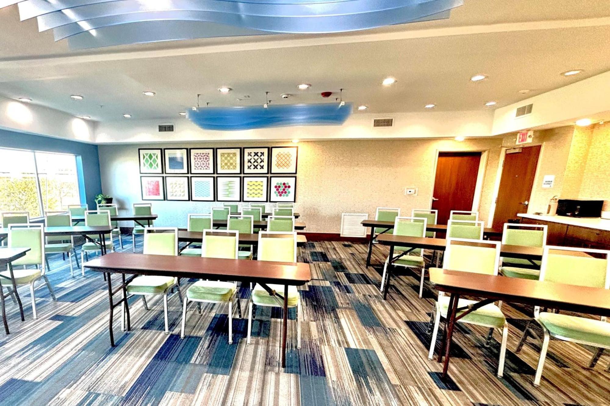 Holiday Inn Express & Suites - Houston Westchase - Westheimer By Ihg Екстериор снимка