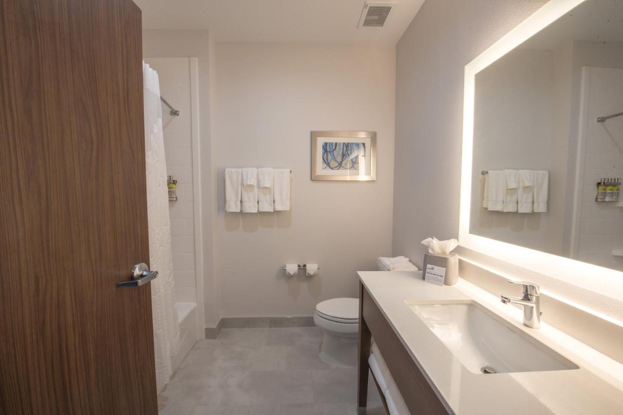 Holiday Inn Express & Suites - Houston Westchase - Westheimer By Ihg Екстериор снимка
